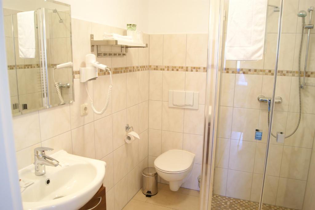 Hotel Pension Bellevue Бад-Доберан Номер фото